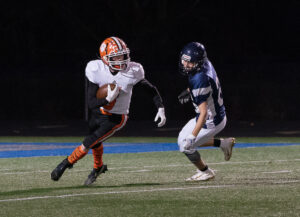 Wirt County overpowers Clay-Battelle in regular season finale, 48-7